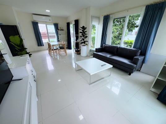 Land and Houses Park San Sai - Image 2
