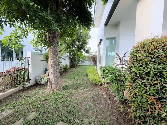 Land and Houses Park San Sai - Image 10
