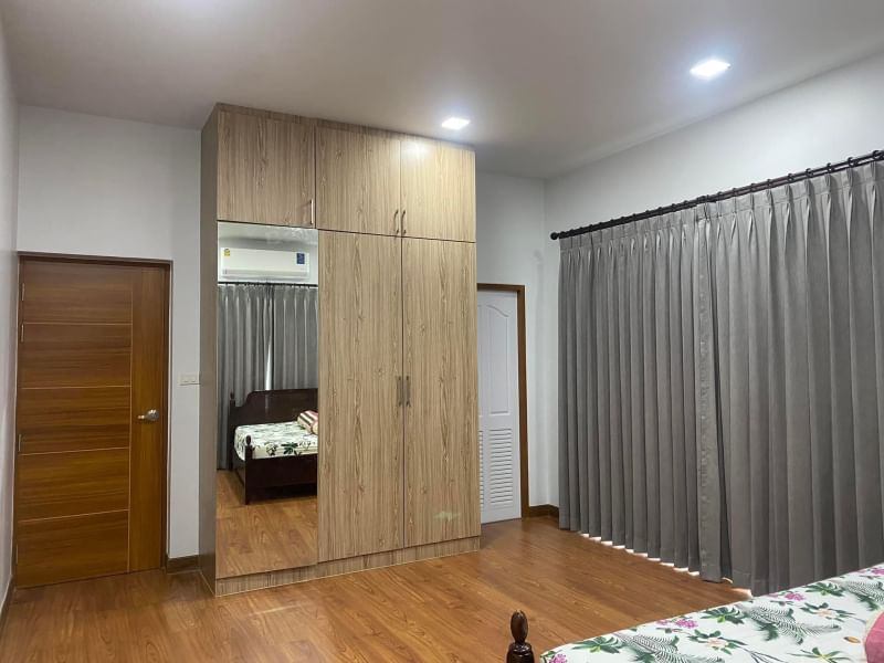 4 卧室 独立房屋  在  - Image 11