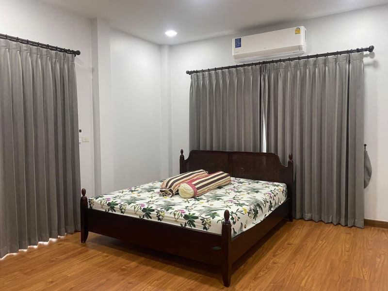 4 卧室 独立房屋  在  - Image 13