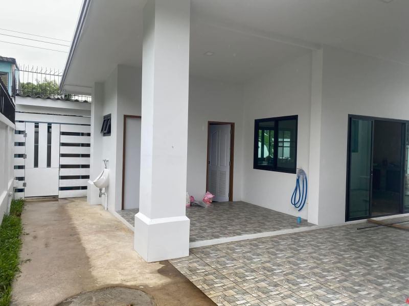 4 卧室 独立房屋  在  - Image 4