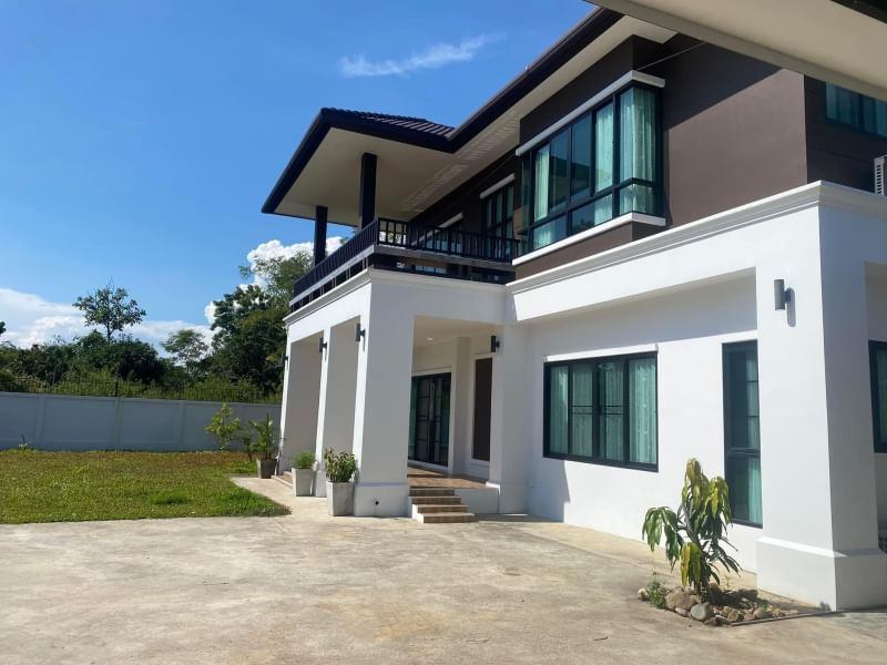 4 卧室 独立房屋  在  - Image 3