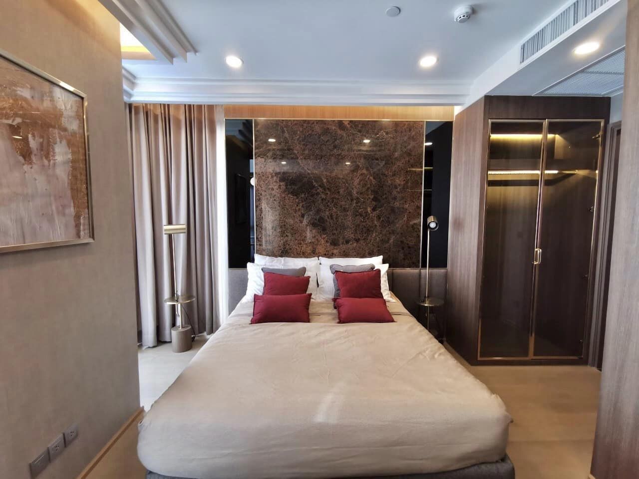 Ashton Chula-Silom - Image 5