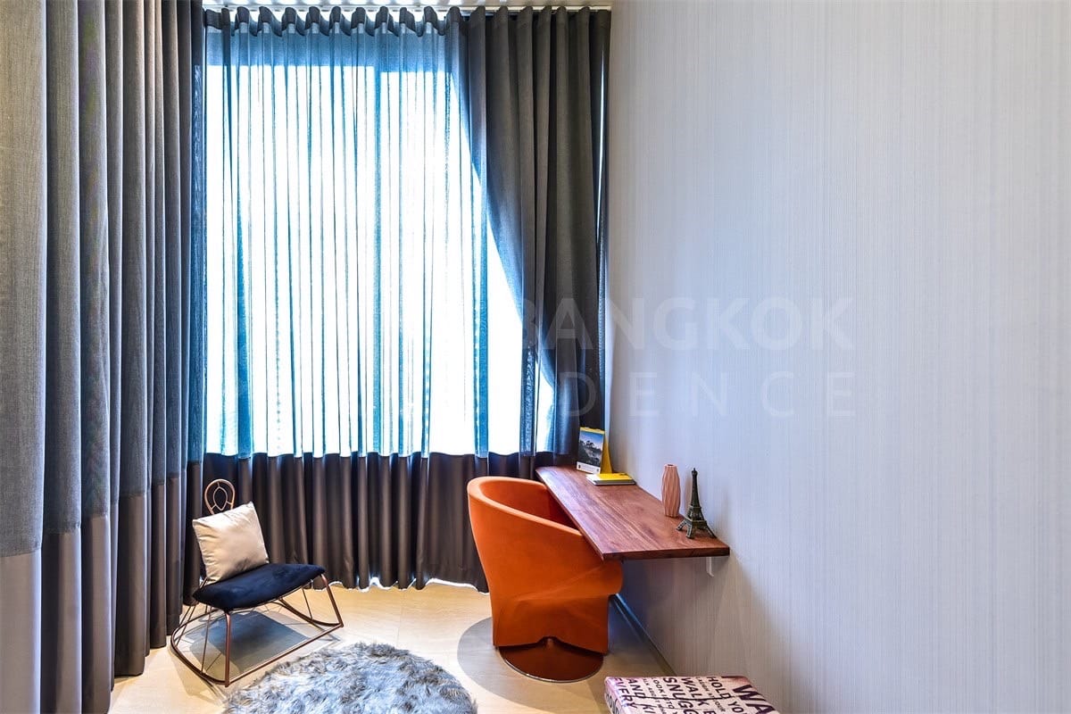 Ashton Silom - Image 2
