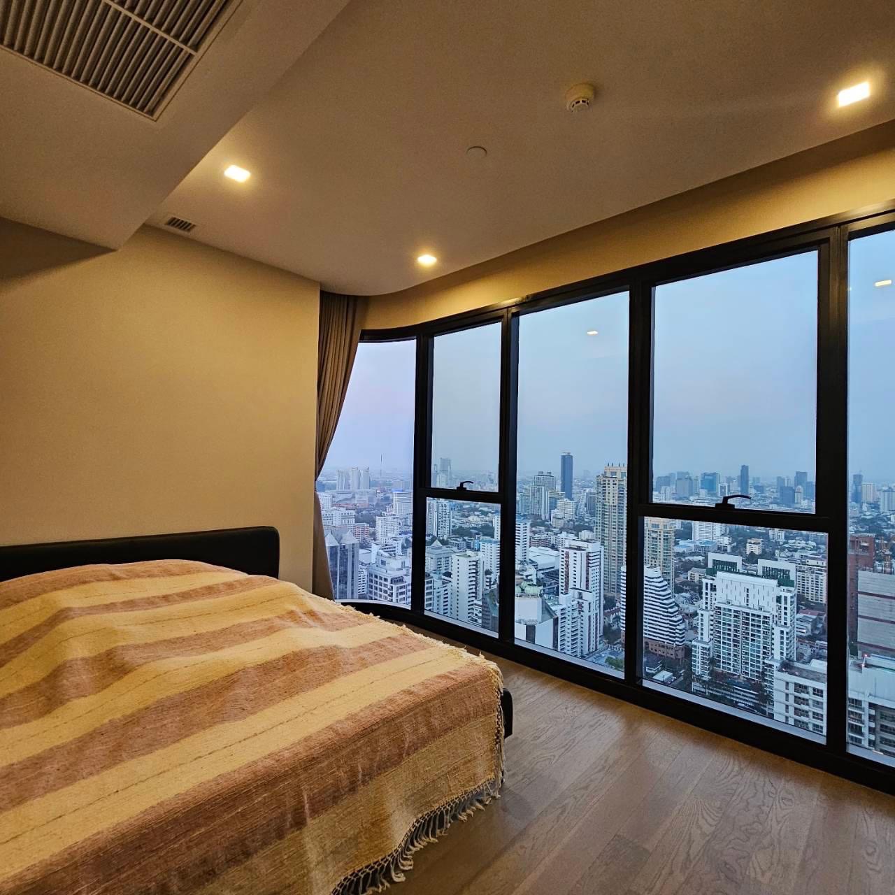 2 Bedroom Condo For Sale in Khlong Toei Nuea, Vadhana, Bangkok - Image 1