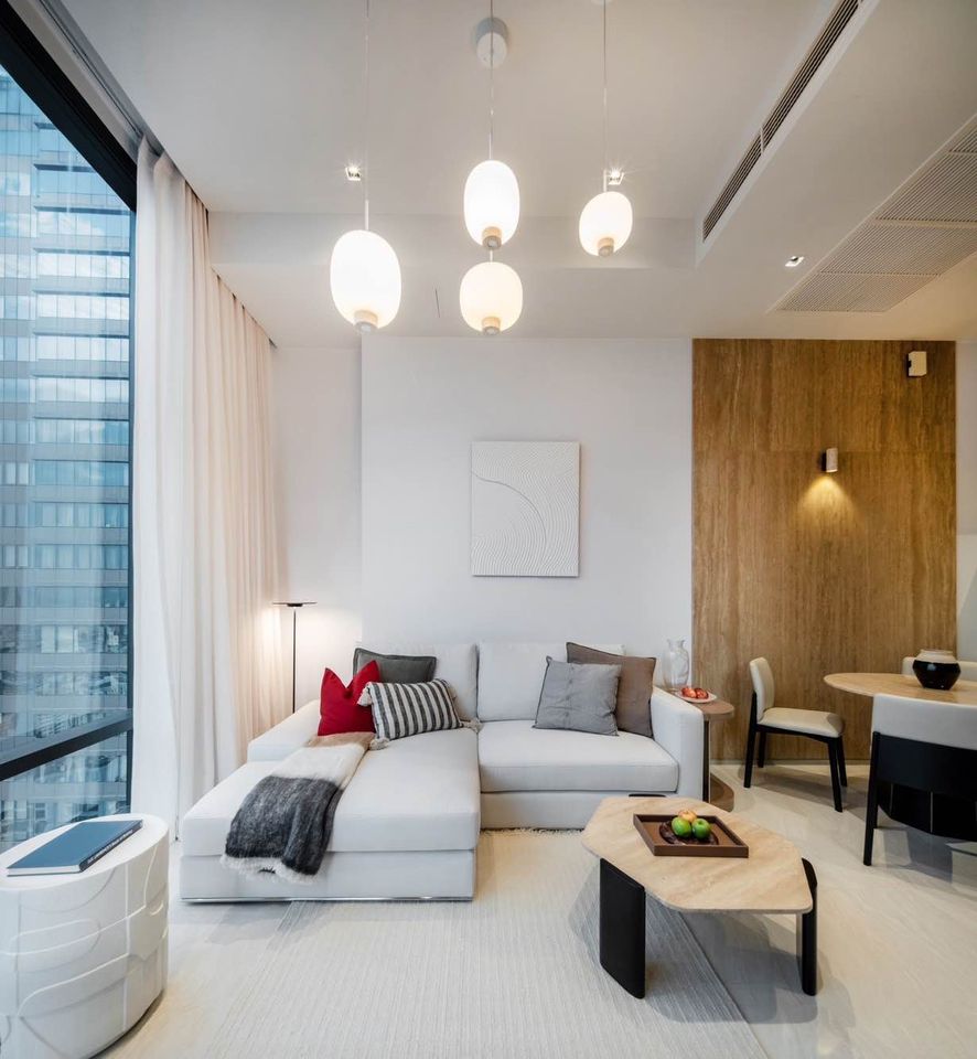 Ashton Silom - Image 2