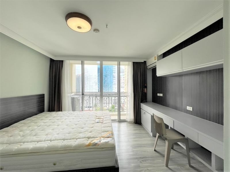 2 Bedroom Condo For Sale in Khlong Toei Nuea, Vadhana, Bangkok - Image 4