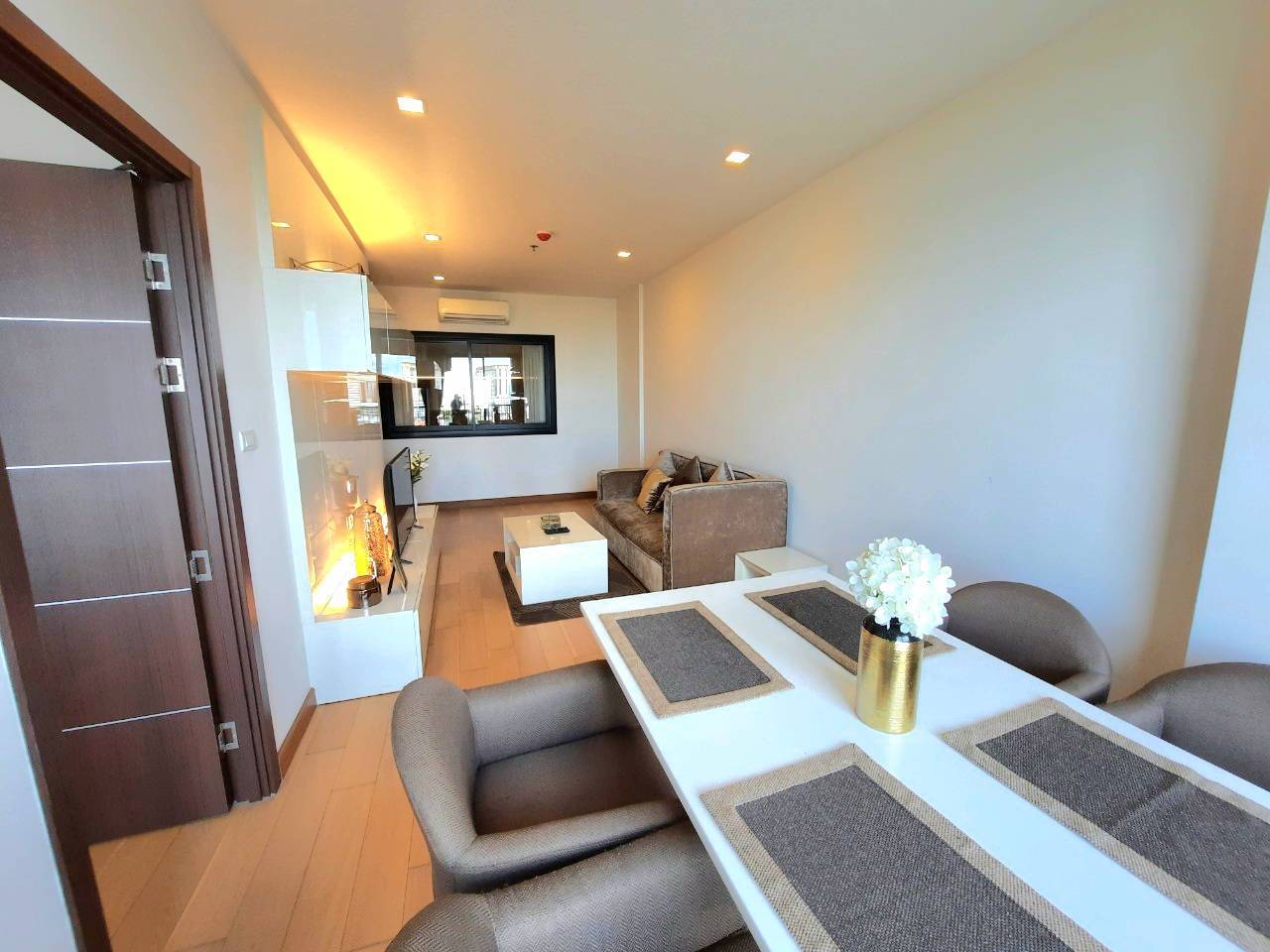 Astra Condo - Image 15