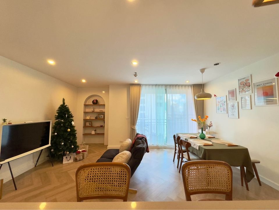 บ้านสิริ สีลม - Image 1