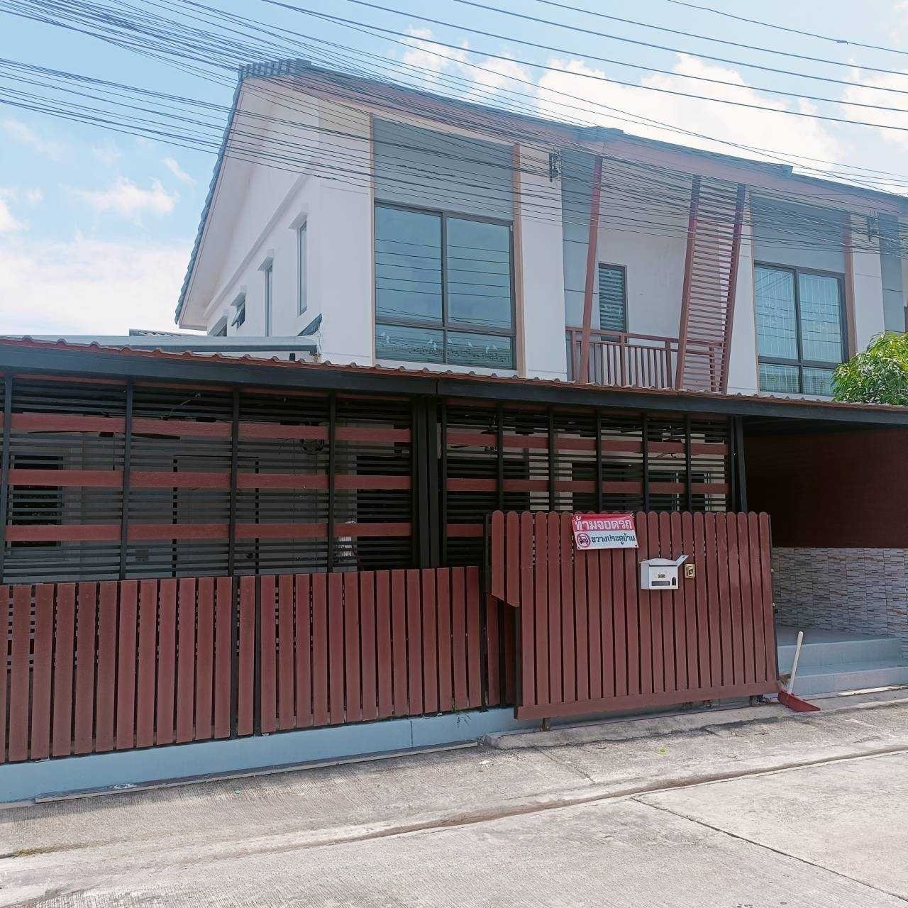5 Bedroom Townhouse For Sale in Bang Kaeo, Bang Phli, Samut Prakan - Image 6