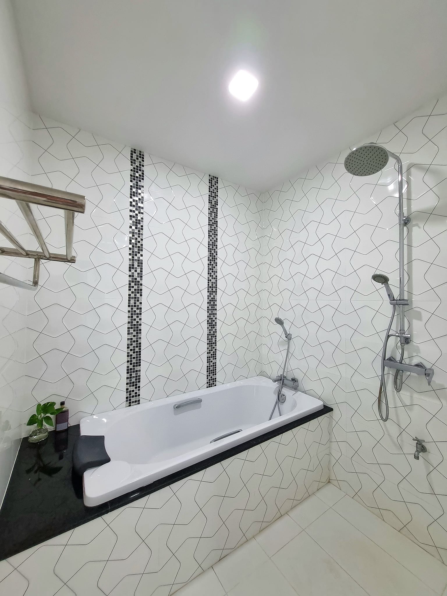 4 Bedroom House For Sale in Mae Hia, Mueang Chiang Mai, Chiang Mai - Image 10