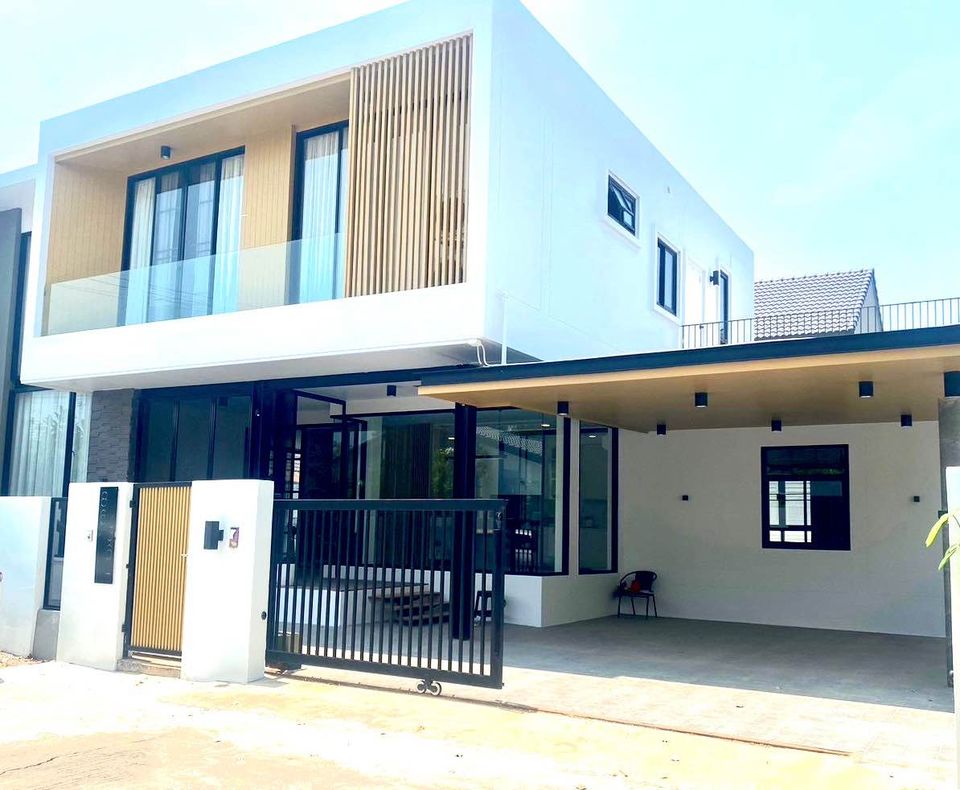 4 Bedroom House For Sale in Mae Hia, Mueang Chiang Mai, Chiang Mai - Image 1