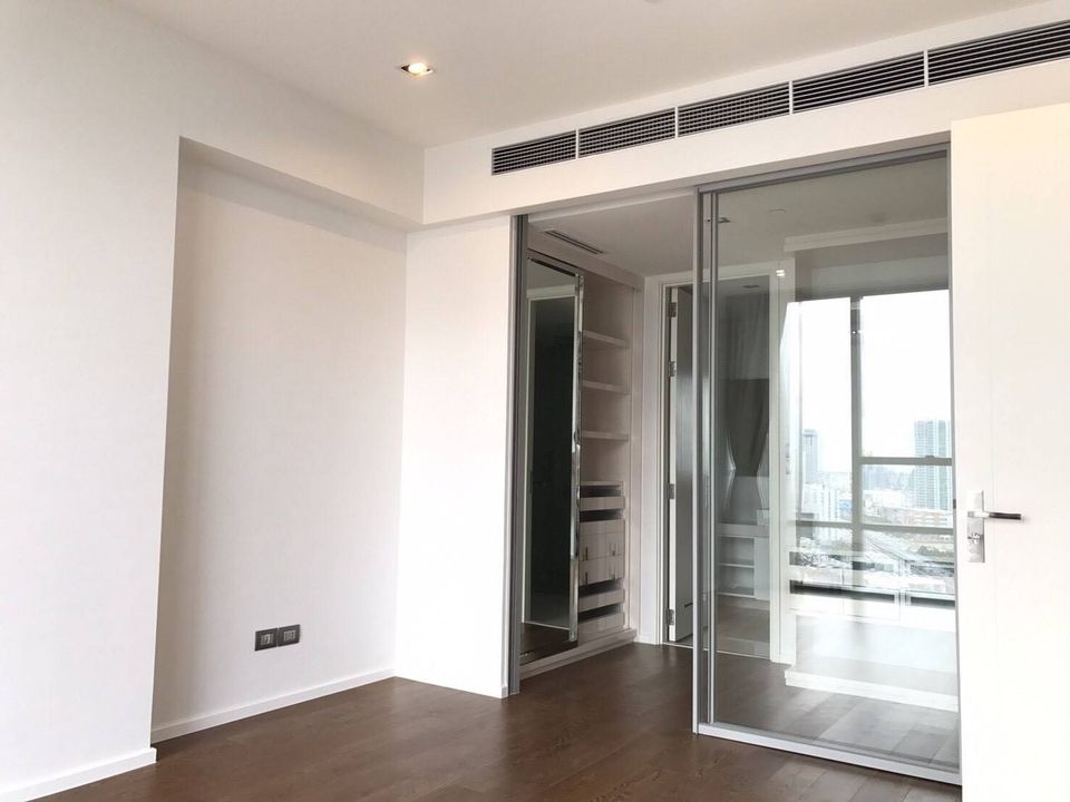 1 Bedroom Condo For Sale in Thung Wat Don, Sathon, Bangkok - Image 2
