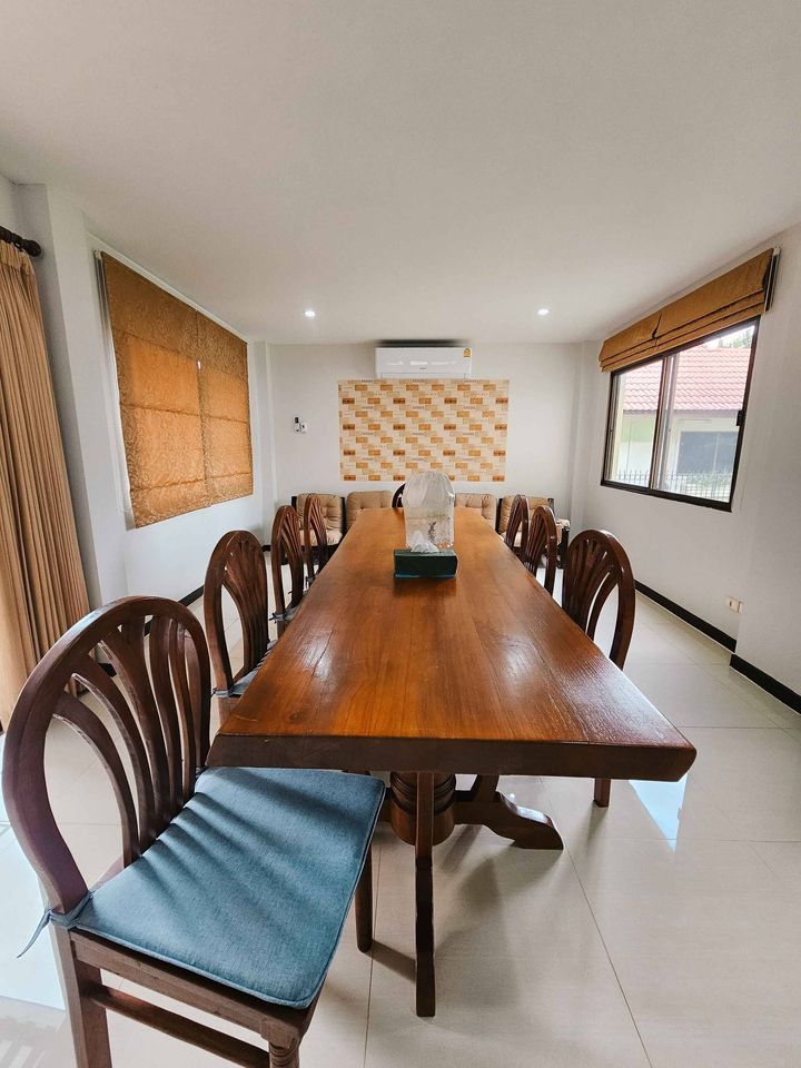5 Bedroom House For Sale in Nong Khwai, Hang Dong, Chiang Mai - Image 6