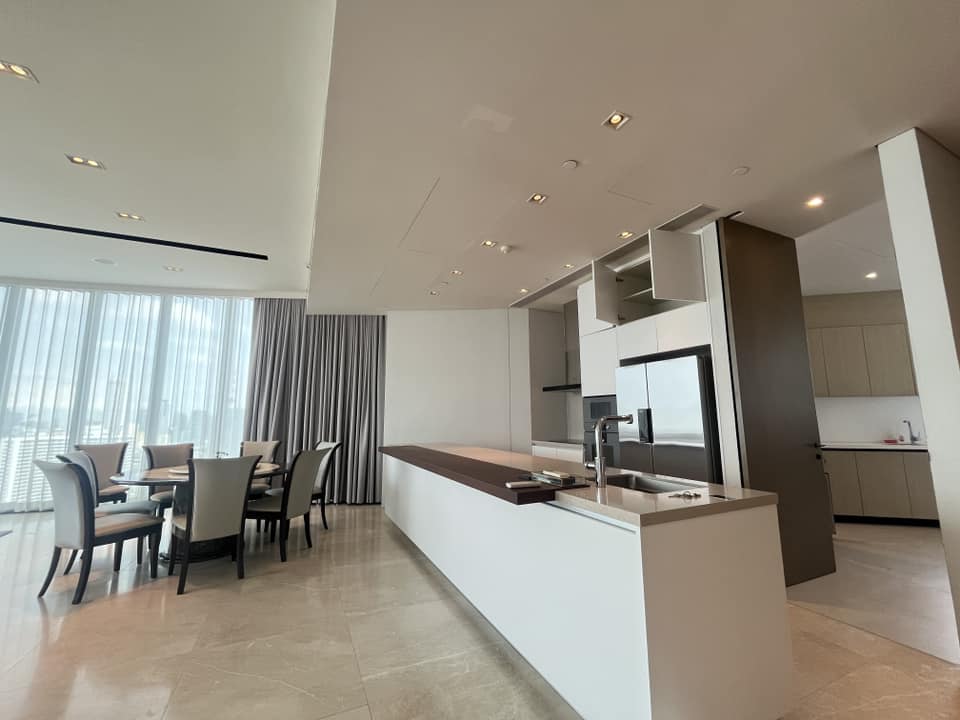 3 Bedroom Condo For Sale in Khlong San, Khlong San, Bangkok - Image 2
