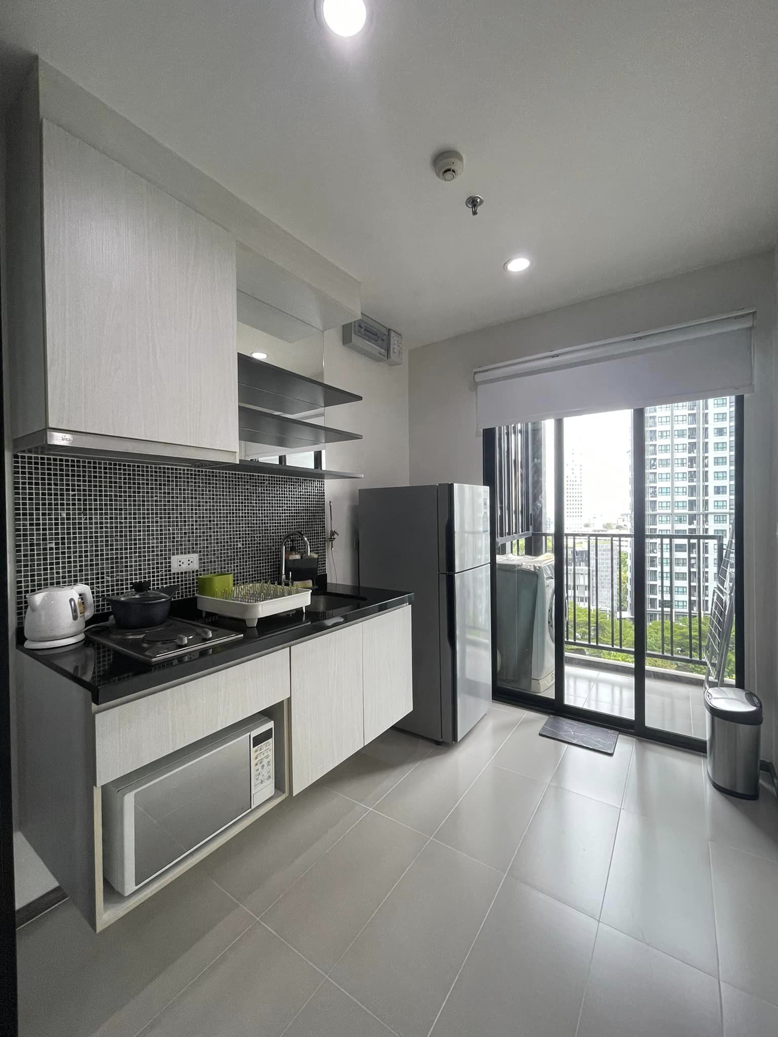 1 Bedroom Condo For Sale in Phra Khanong Nuea, Vadhana, Bangkok - Image 3