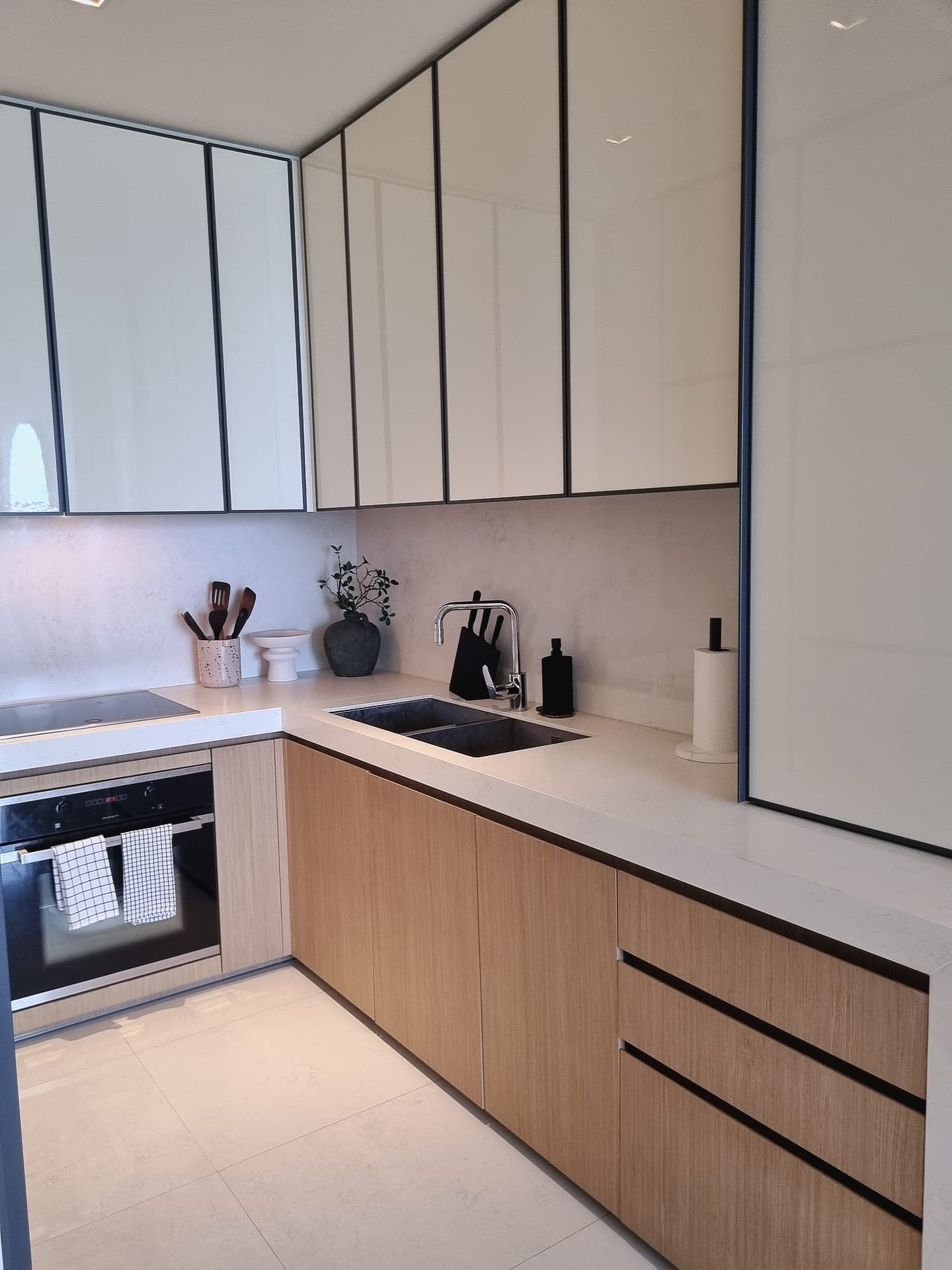 2 Bedroom Condo For Sale in Khlong Tan, Khlong Toei, Bangkok - Image 7