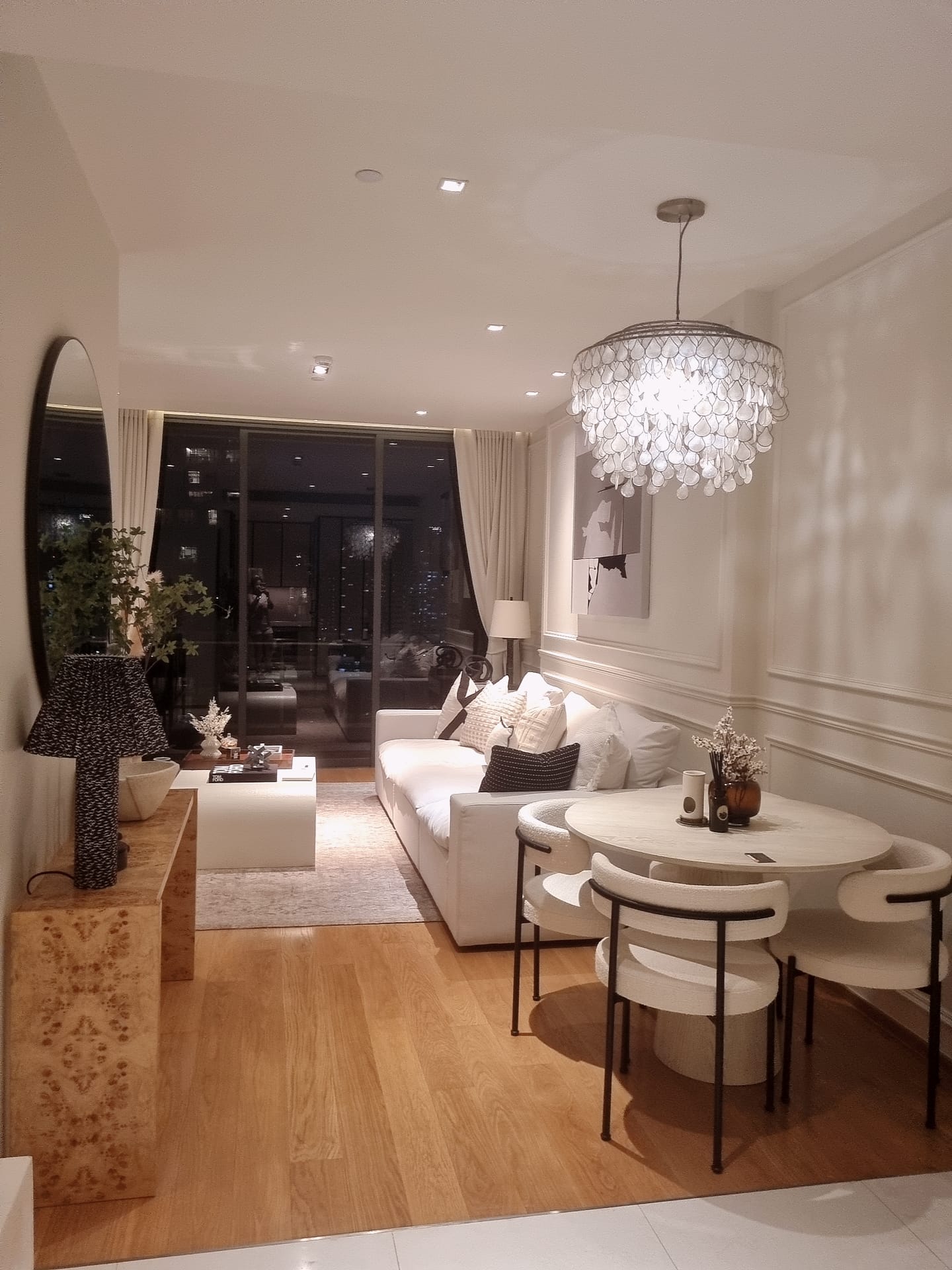 2 Bedroom Condo For Sale in Khlong Tan, Khlong Toei, Bangkok - Image 10