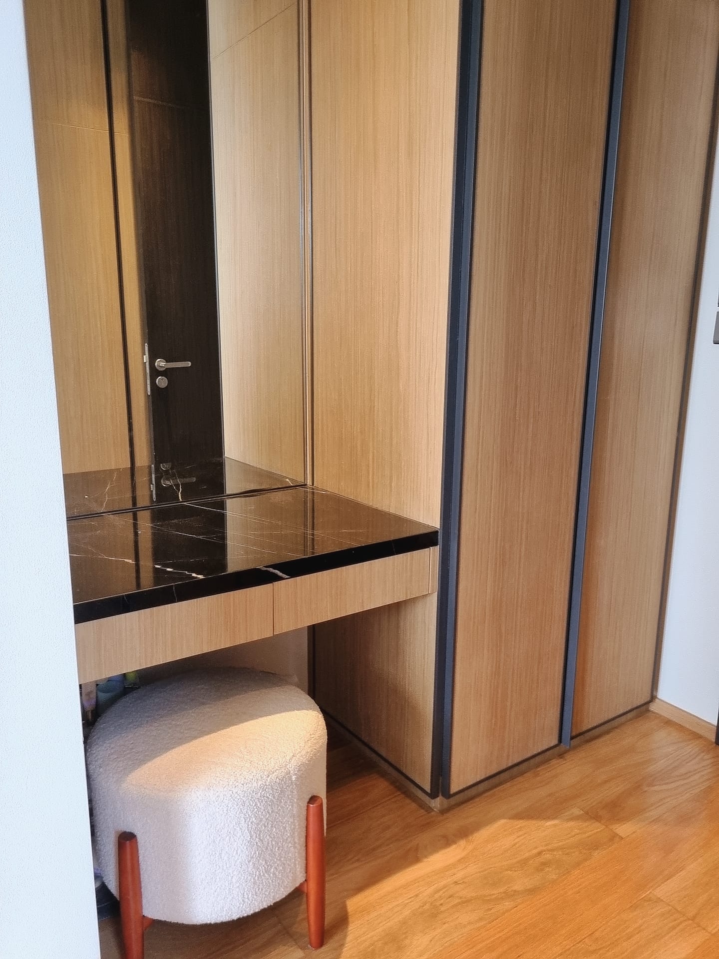 2 Bedroom Condo For Sale in Khlong Tan, Khlong Toei, Bangkok - Image 6