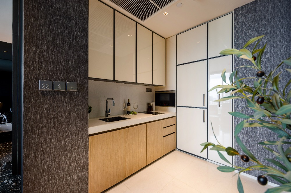 1 Bedroom Condo For Sale in Khlong Tan Nuea, Vadhana, Bangkok - Image 3