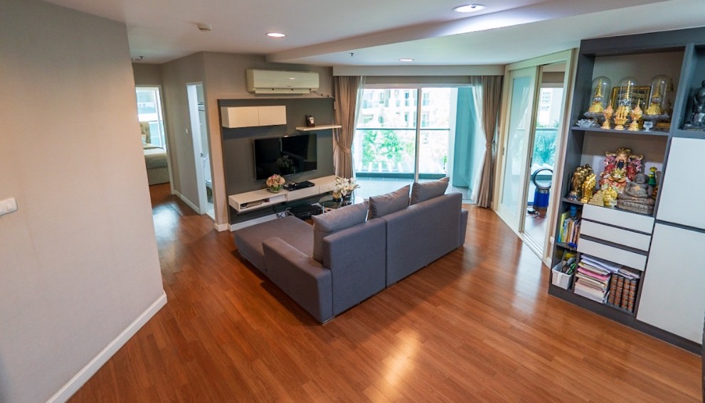 5 Bedroom Condo For Sale in Huai Khwang, Huai Khwang, Bangkok - Image 15