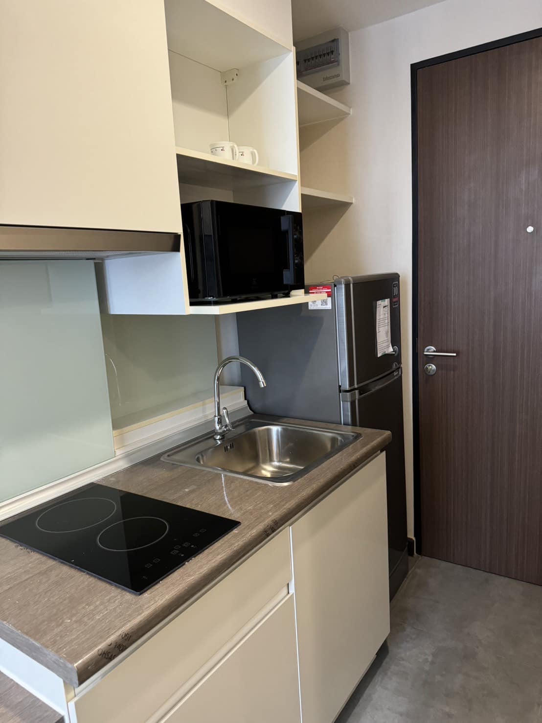 Beyond Sukhumvit Condominium - Image 3