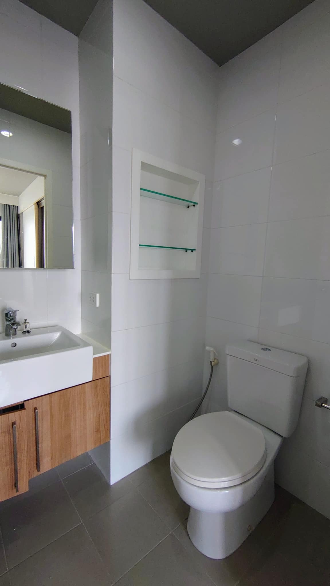 1 Bedroom Condo For Sale in Phra Khanong Nuea, Vadhana, Bangkok - Image 6