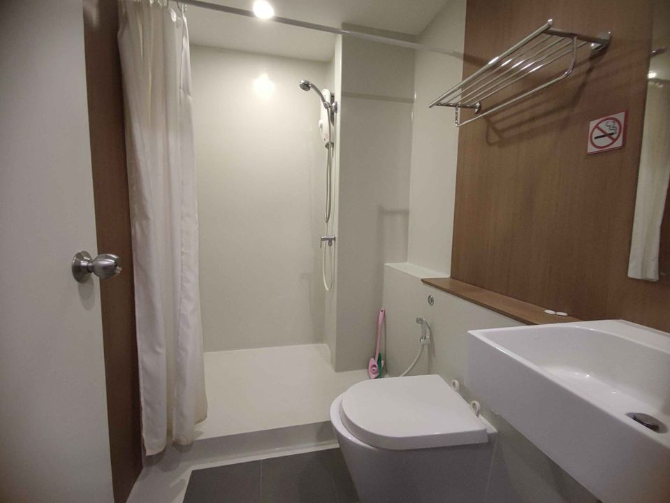 Blossom Condo Sathon-Charoen Rat - Image 5