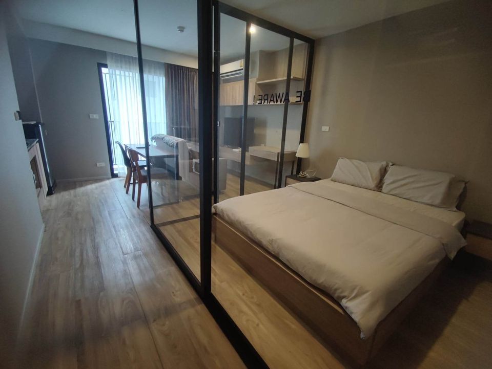 Blossom Condo Sathon-Charoen Rat - Image 4