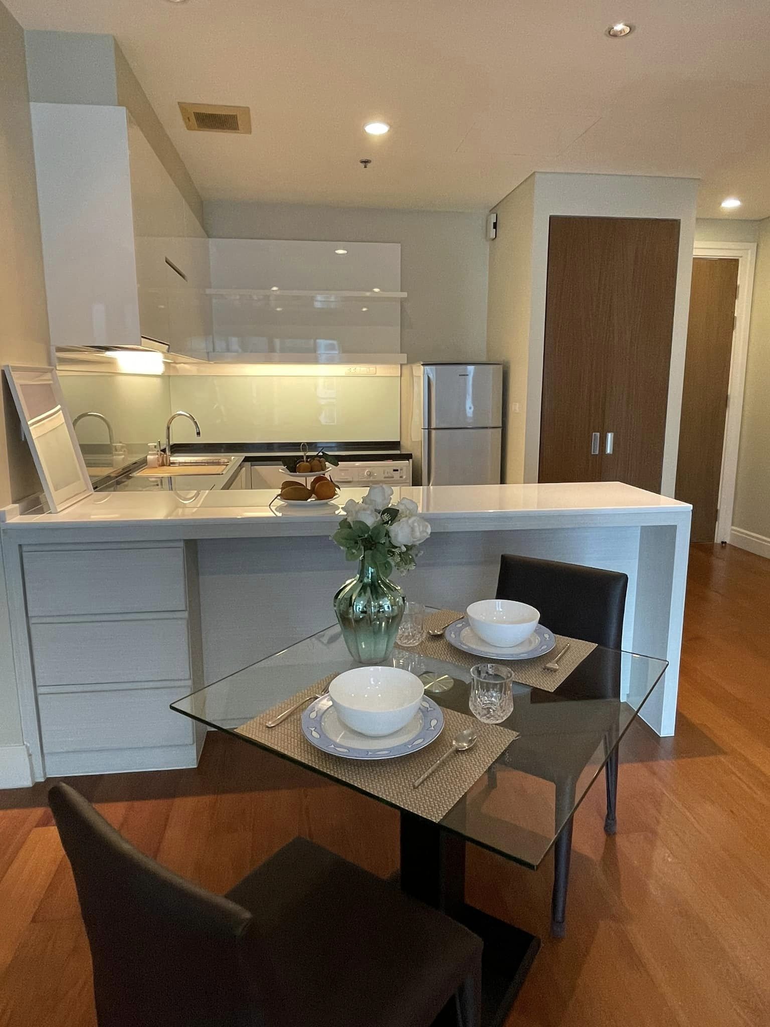 1 Bedroom Condo For Sale in Khlong Tan, Khlong Toei, Bangkok - Image 2