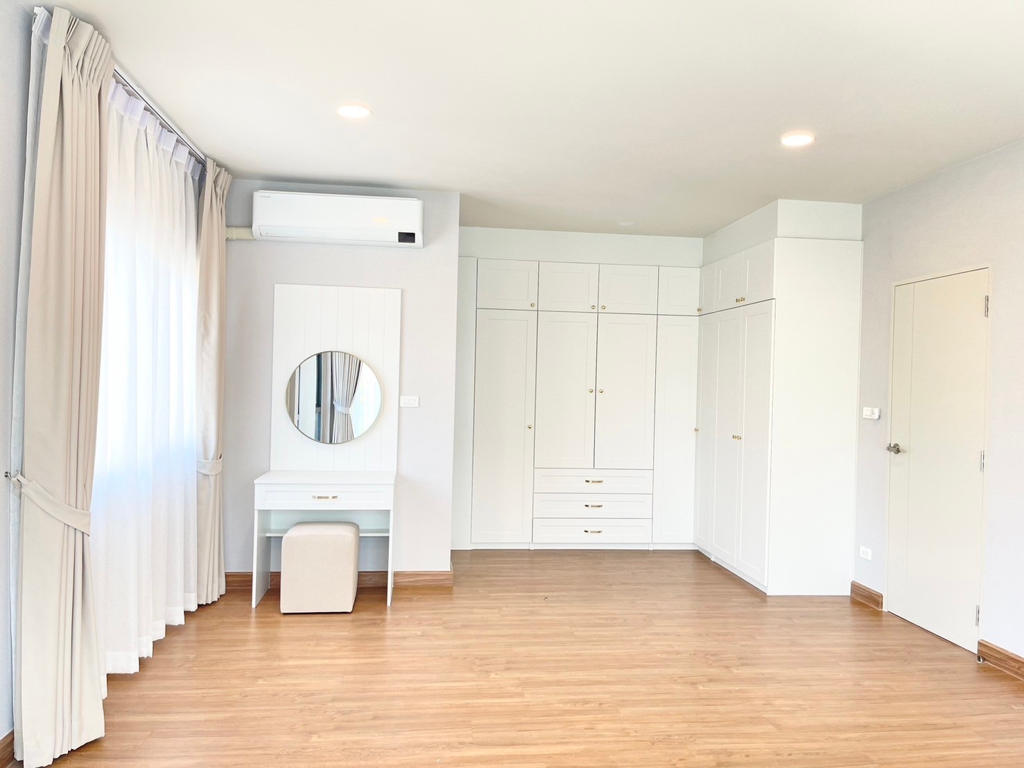 4 ห้องนอน บ้านเดี่ยว สำหรับเช่า ใน บางแก้ว, บางพลี, สมุทรปราการ - Image 11