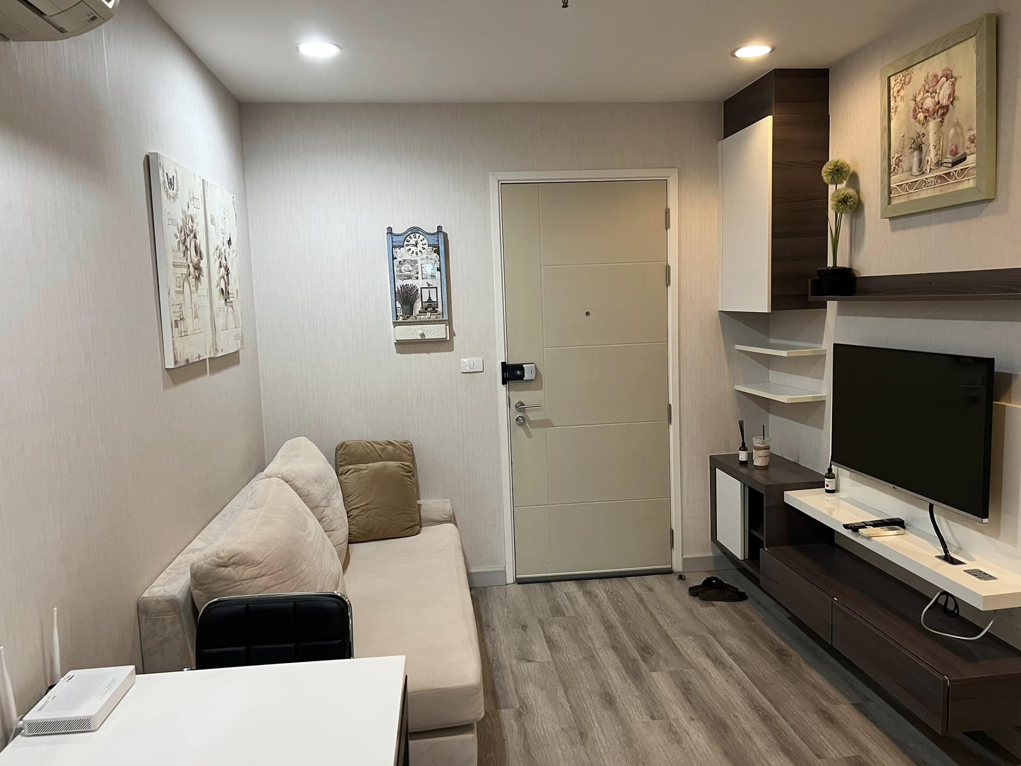 Centric Sathon-St Louis - Image 1