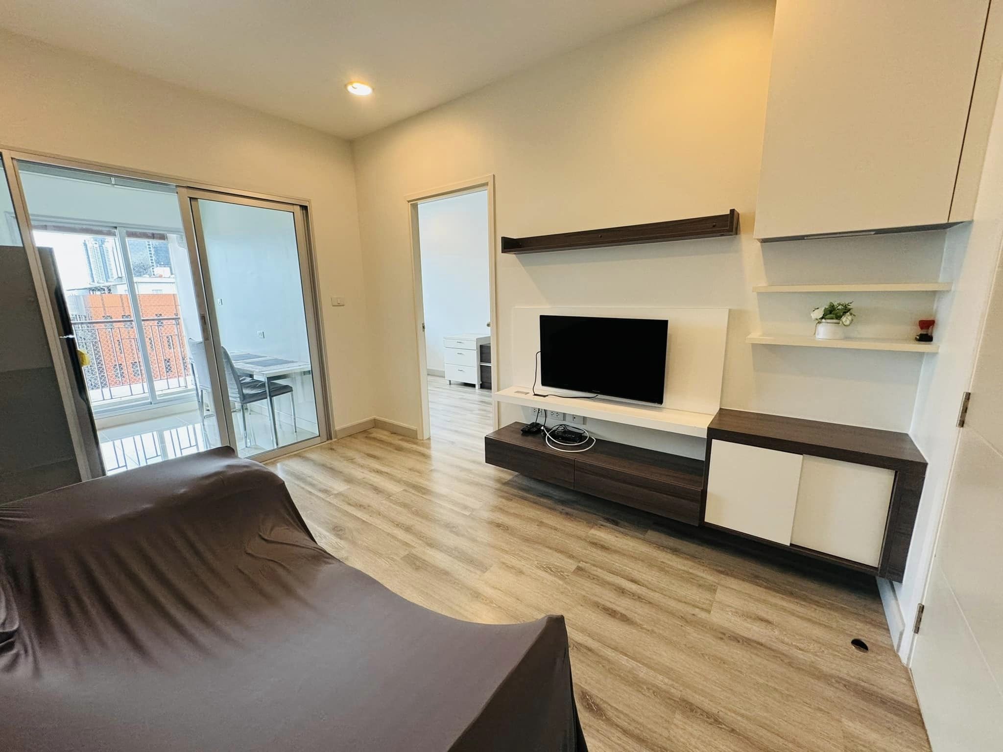 Centric Sathon-St Louis - Image 1