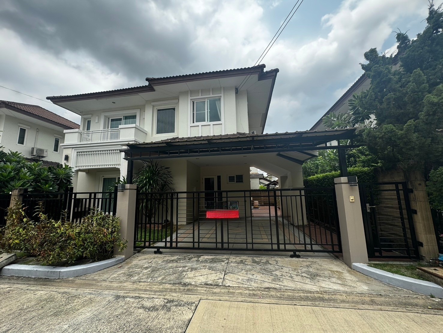 The Centro Sukhumvit 113 - Image 1