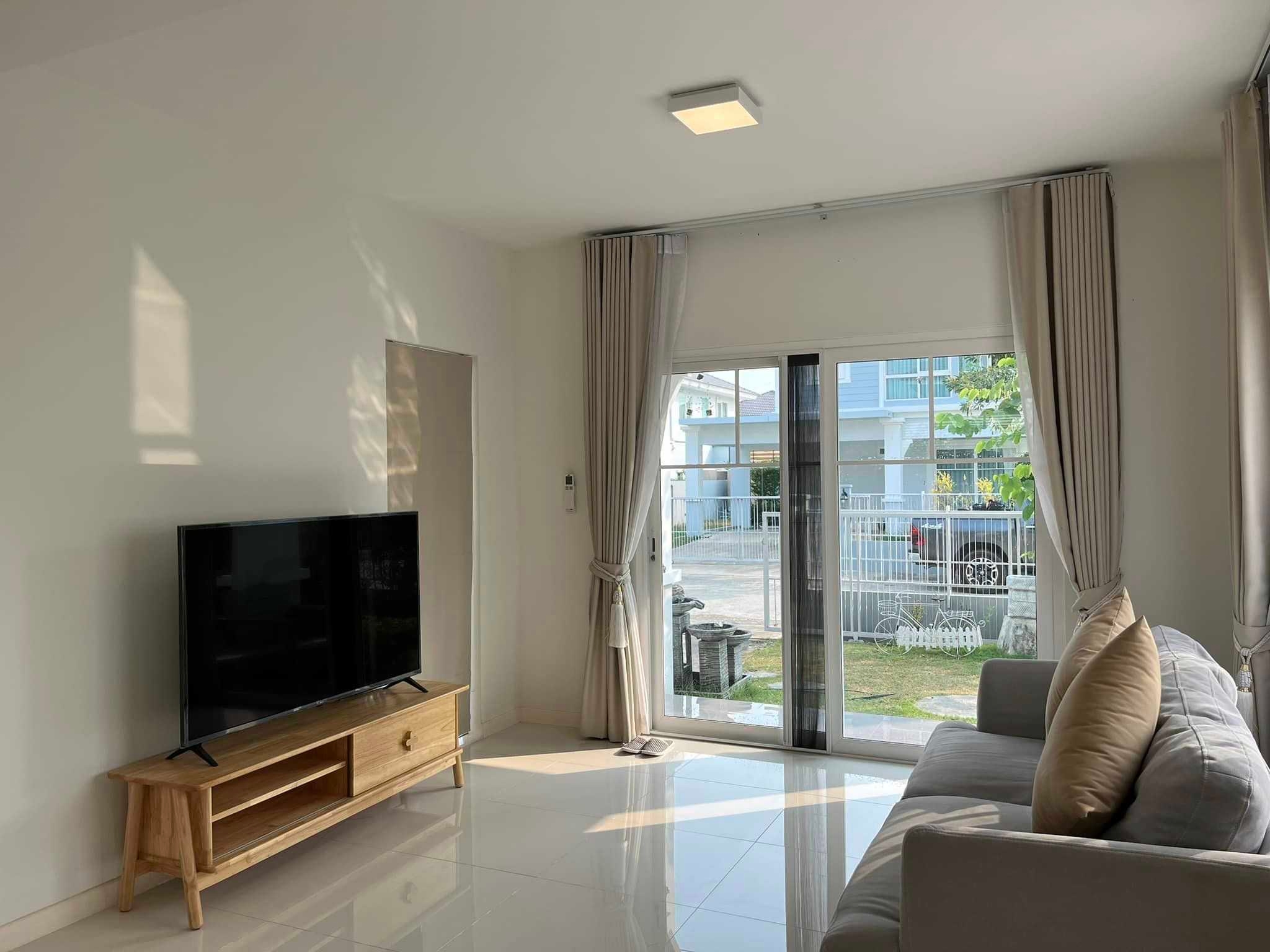 3 Bedroom House For Sale in Phraeksa, Mueang Samut Prakan, Samut Prakan - Image 2