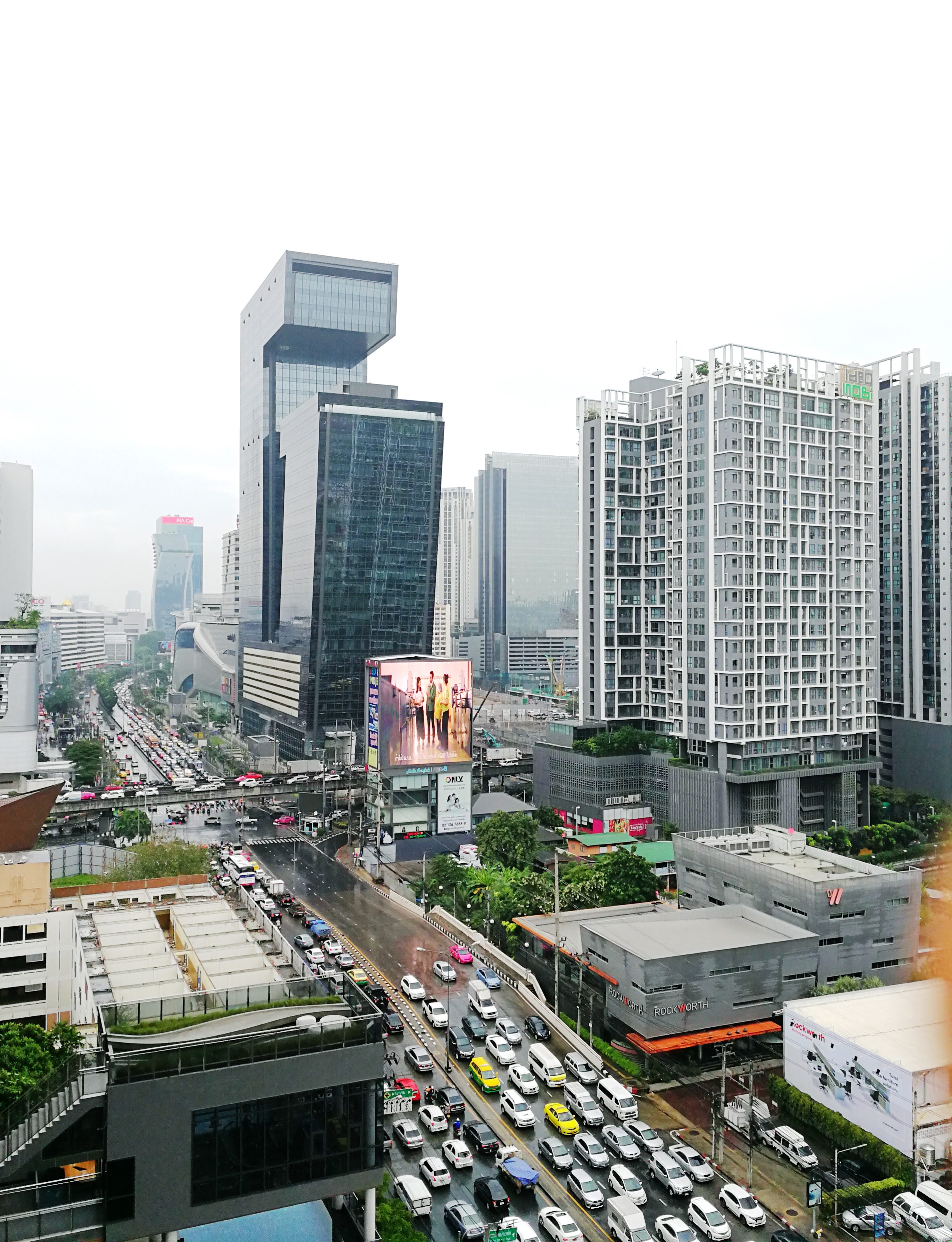 Chewathai Residence Asoke - Image 29