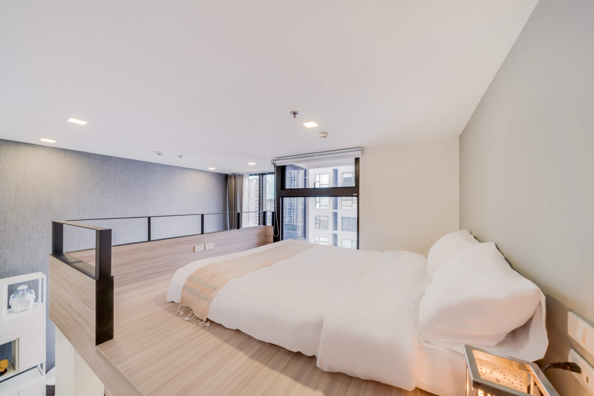 Chewathai Residence Asoke - Image 19