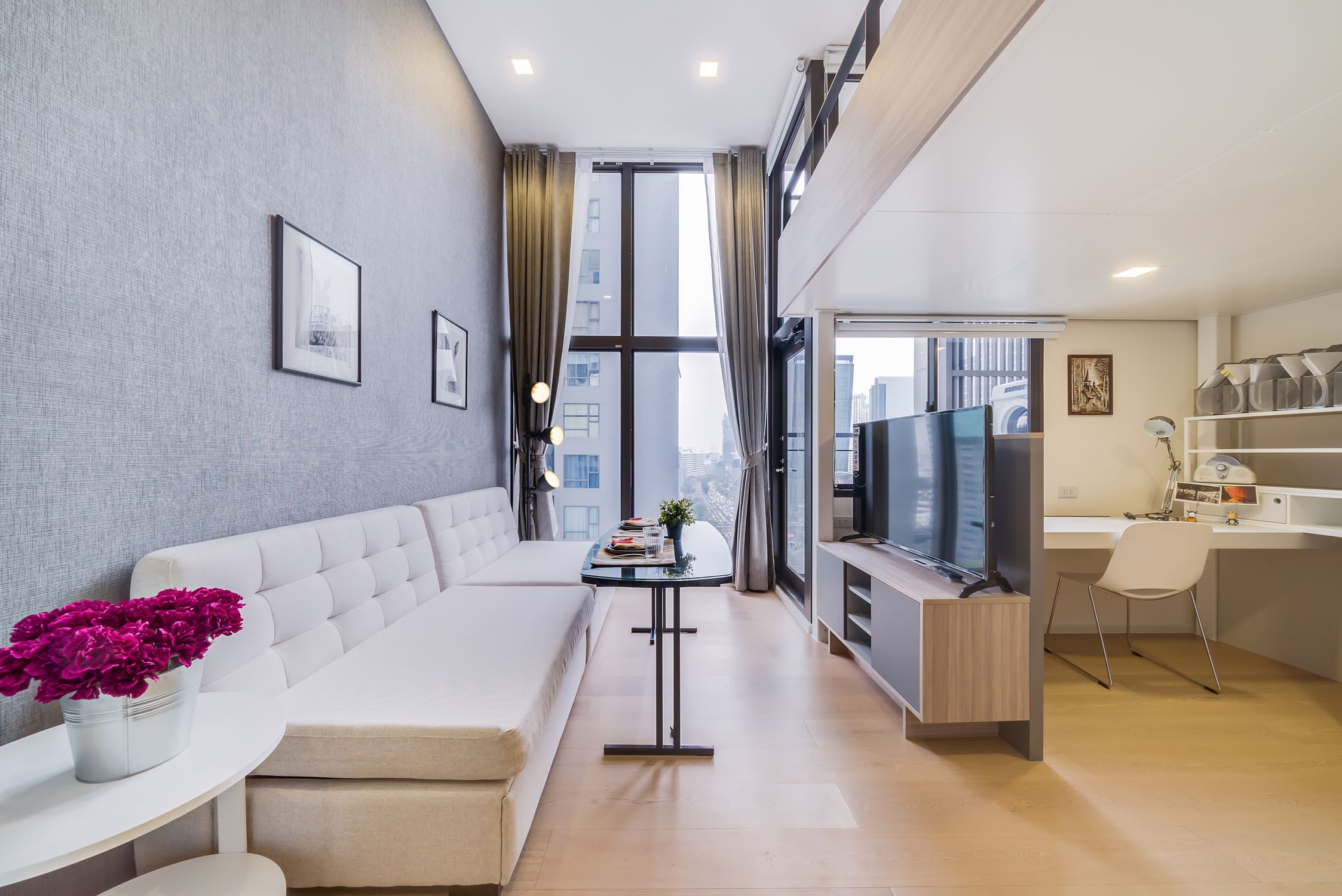 Chewathai Residence Asoke - Image 1