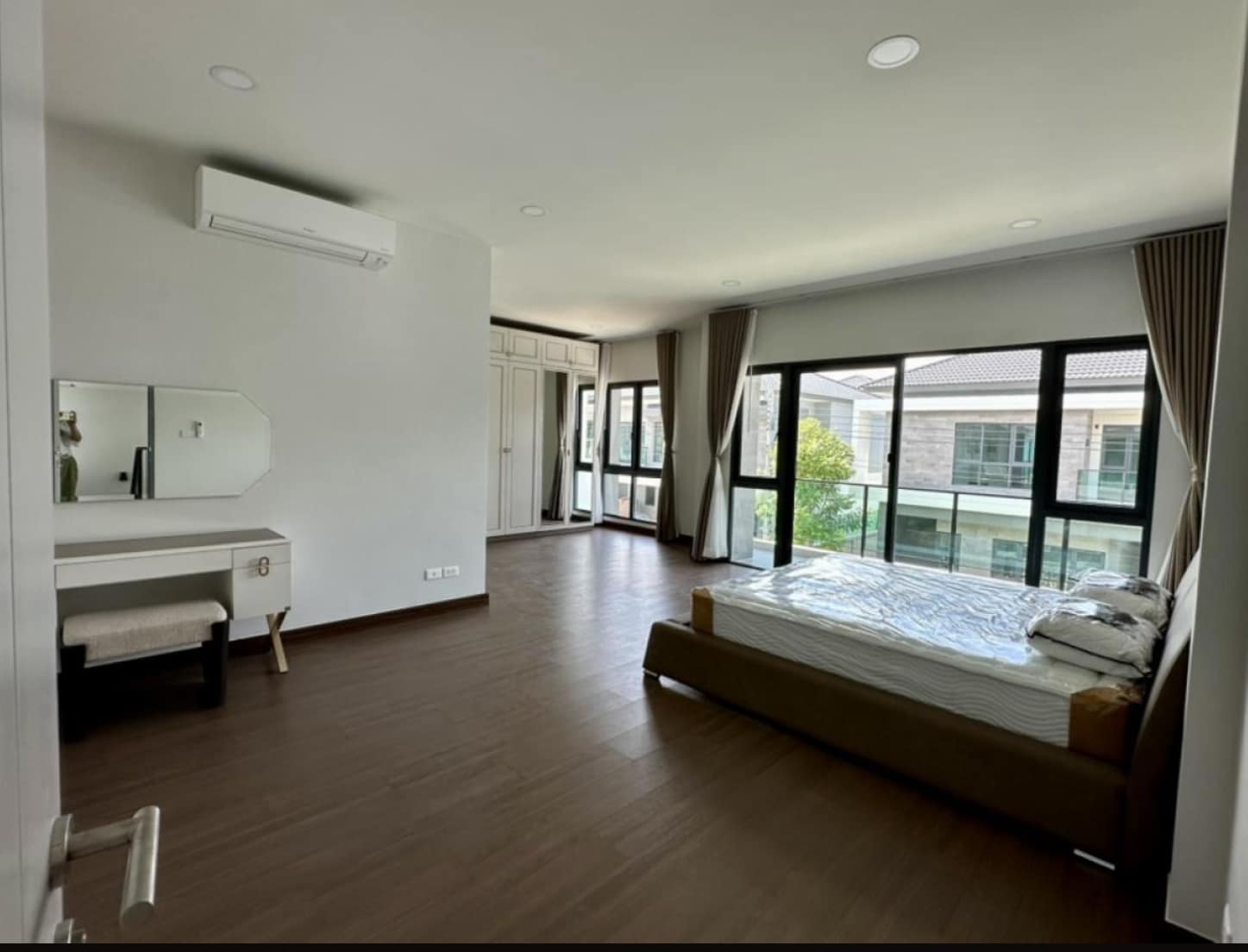 4 Bedroom House For Rent in Bang Phli Yai, Bang Phli, Samut Prakan - Image 7
