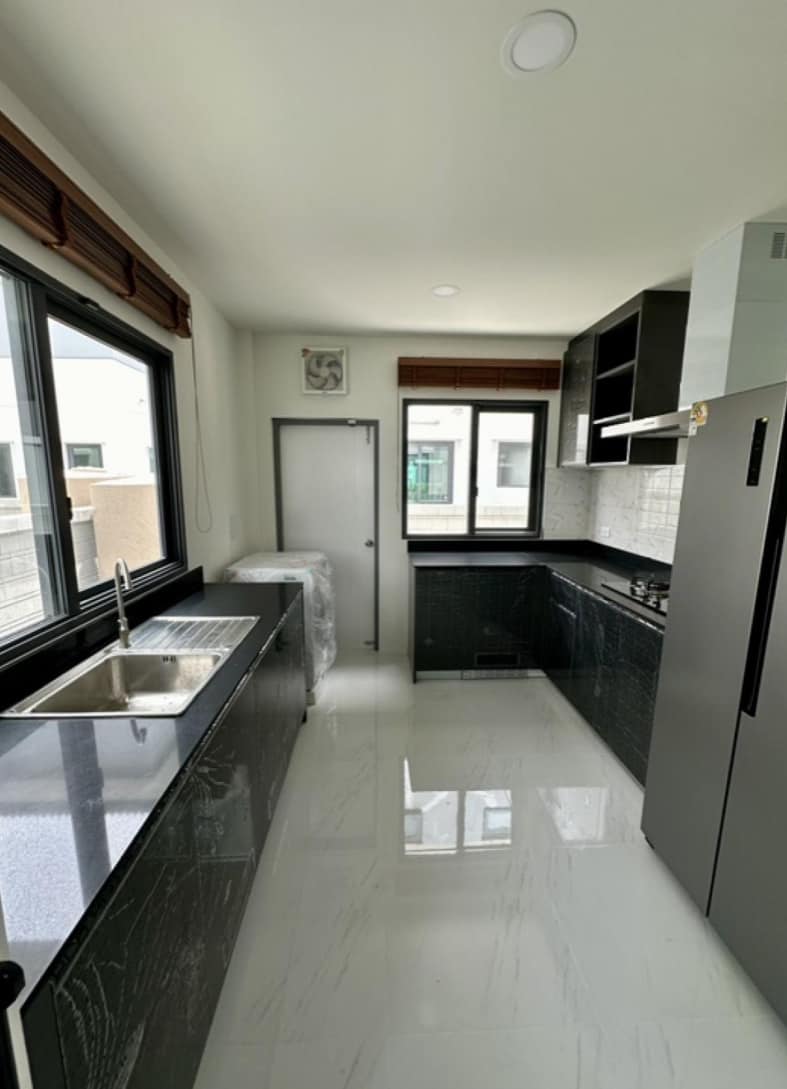 4 Bedroom House For Rent in Bang Phli Yai, Bang Phli, Samut Prakan - Image 5