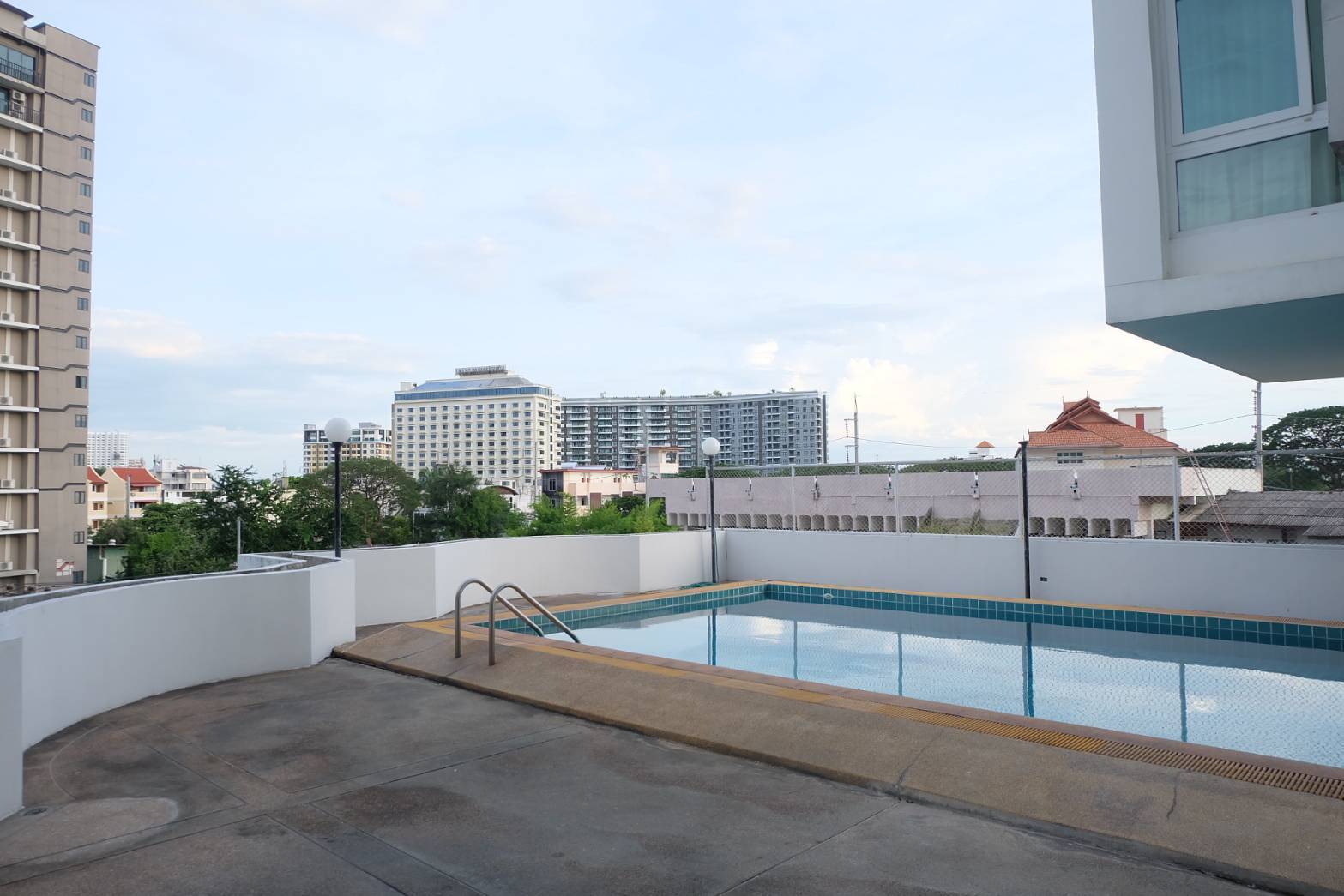 ช้างคลานเรสซิเดนท์ - Image 12