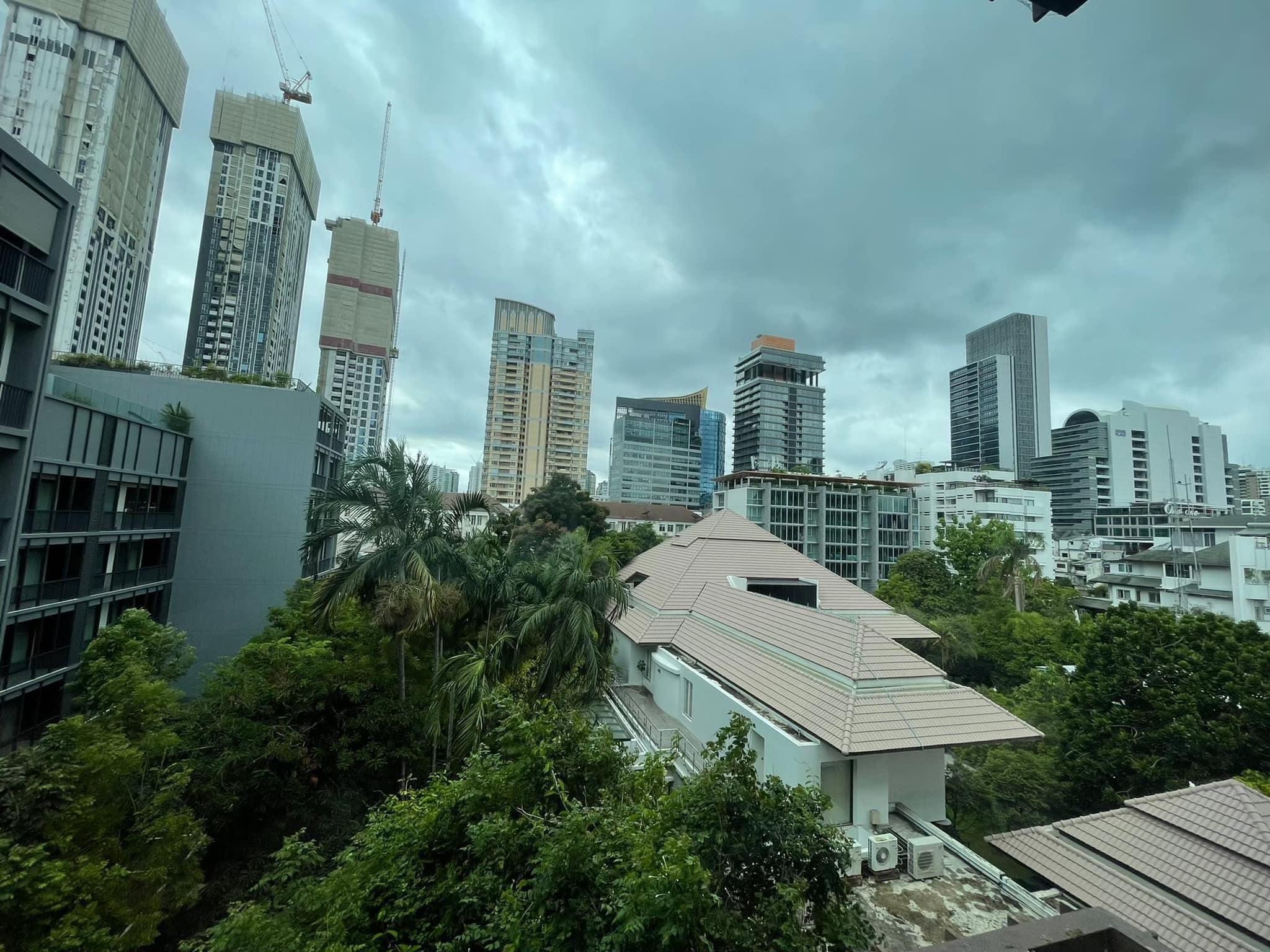 The Clover Thonglor - Image 8