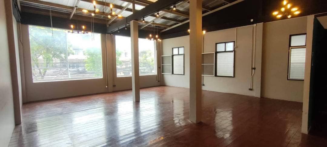  Retail Space  in Phra Khanong, Khlong Toei, Bangkok - Image 3