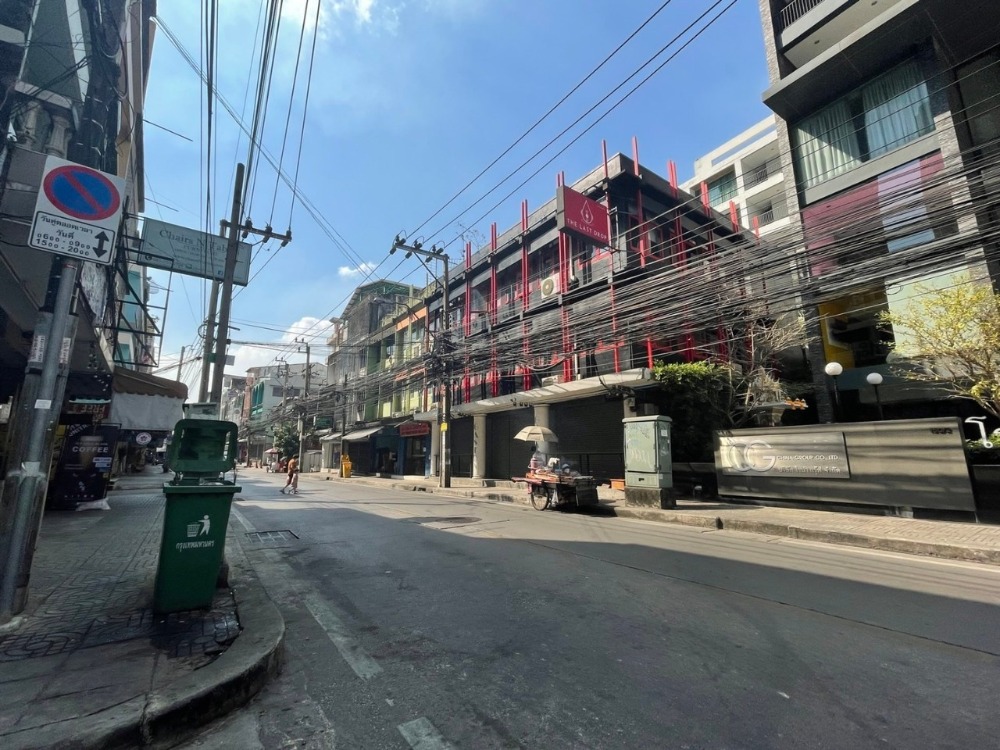  Retail Space For Sale in Khlong Toei, Khlong Toei, Bangkok - Image 3