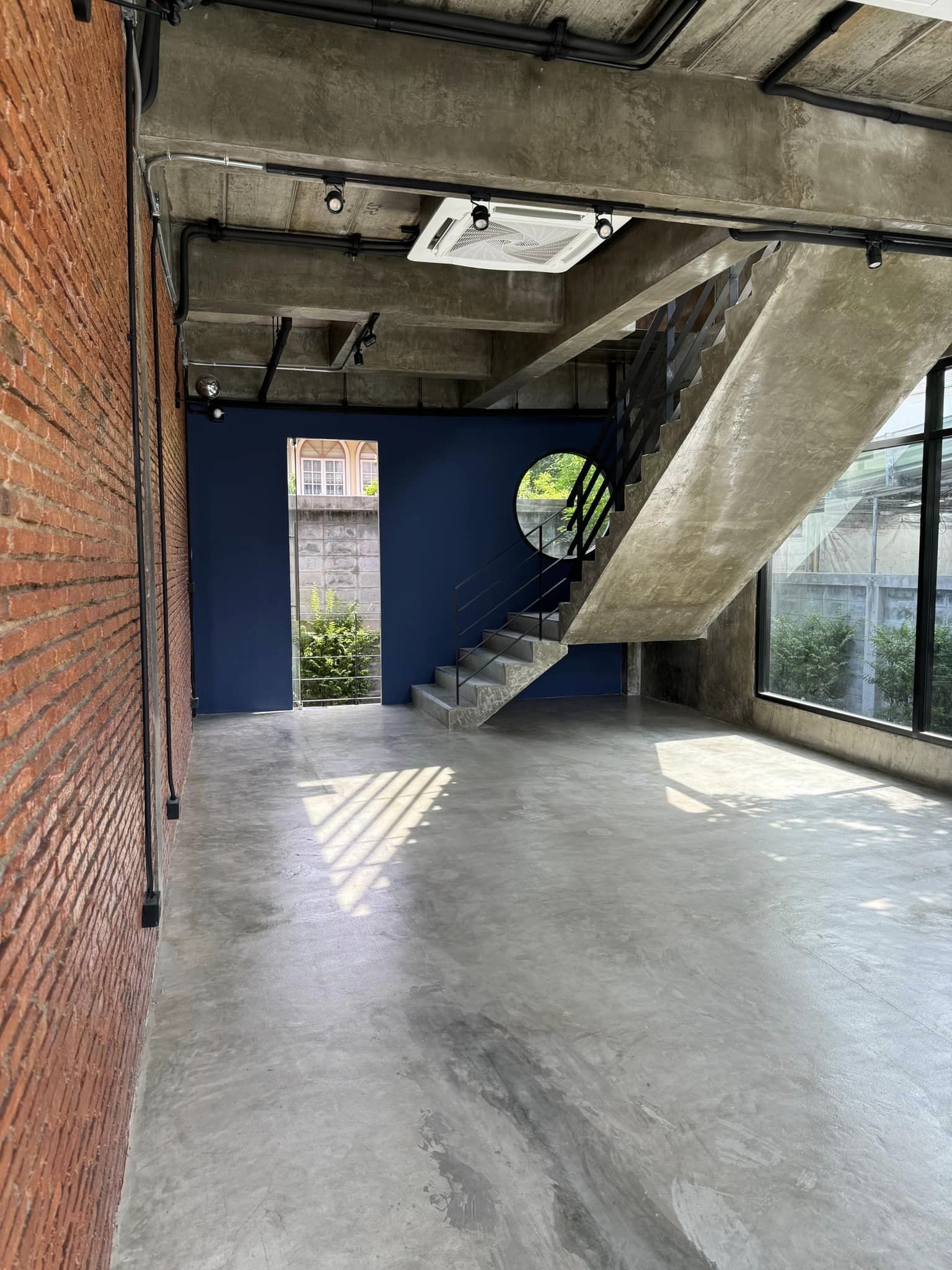  พื้นที่ค้าปลีก  ใน ทุ่งมหาเมฆ, สาทร, กรุงเทพมหานคร - Image 2