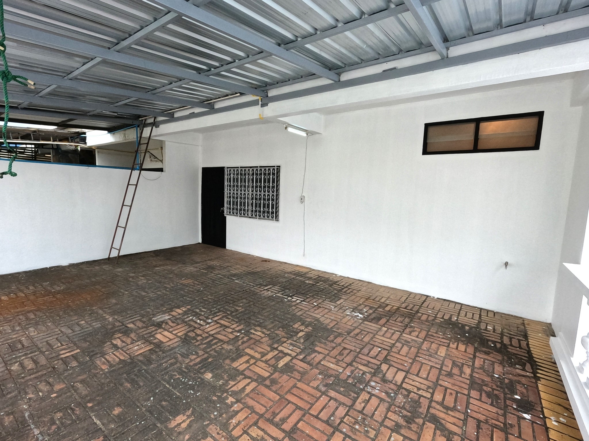  零售空间  在  - Image 24