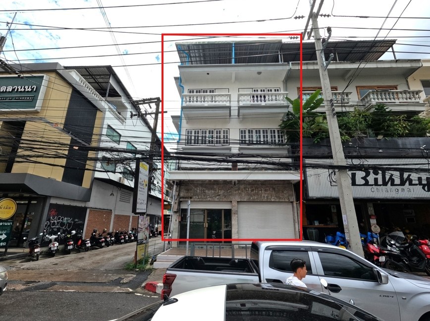  零售空间  在  - Image 1