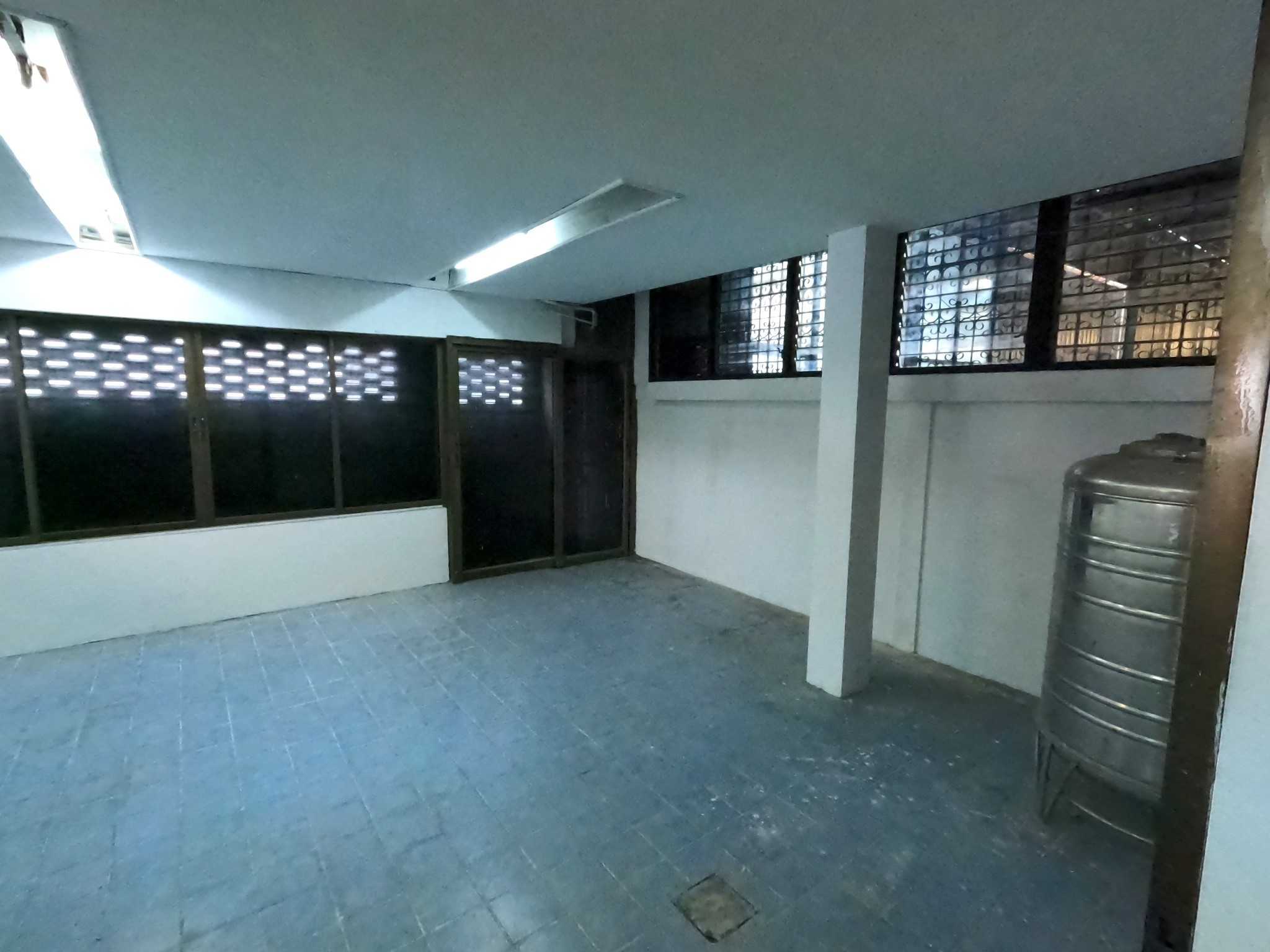  零售空间  在  - Image 17