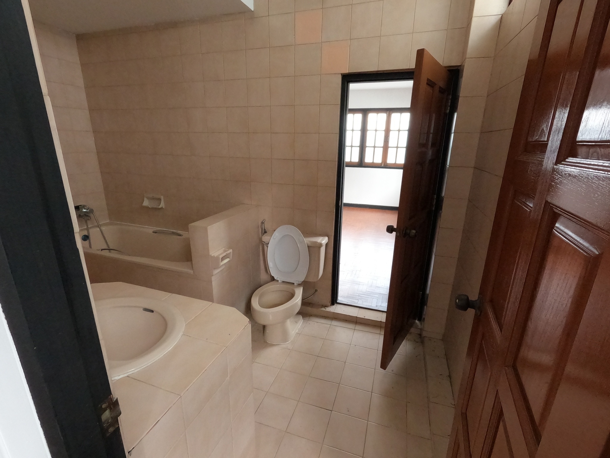  零售空间  在  - Image 29