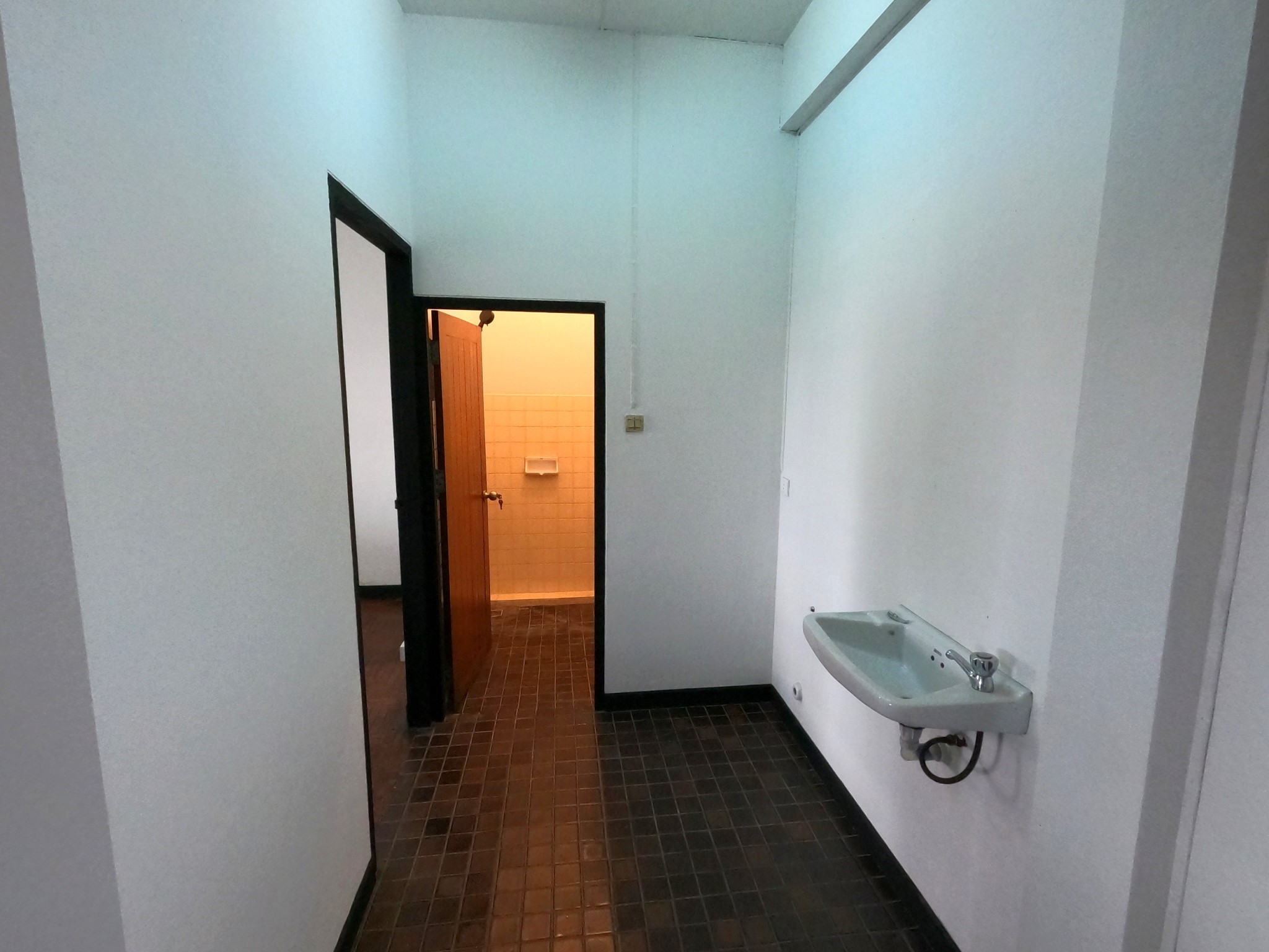  零售空间  在  - Image 32